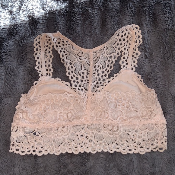Arie Lace Bralette in Blush - Picture 2 of 5